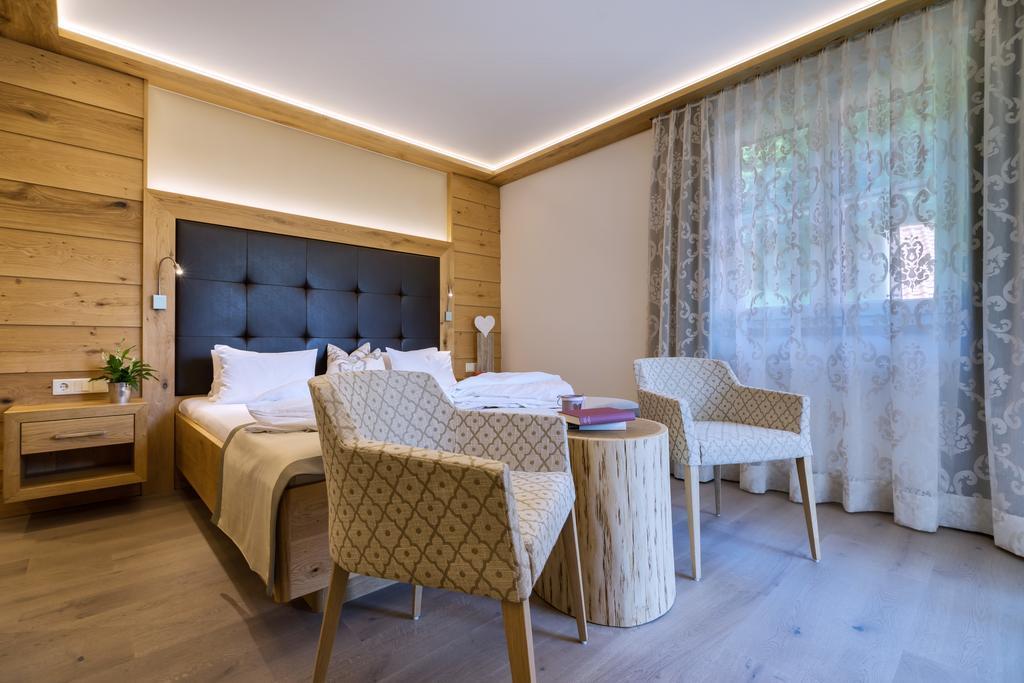 Hotel Fischerwirt Natur Waldspa Faistenau Extérieur photo